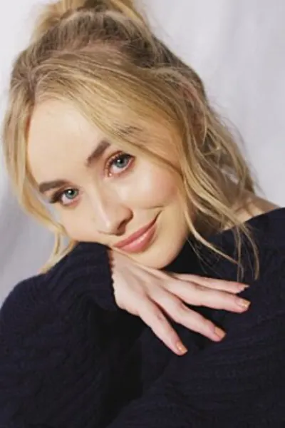 Sabrina Carpenter photo
