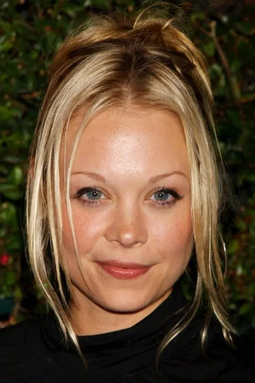 Alexandra Holden photo