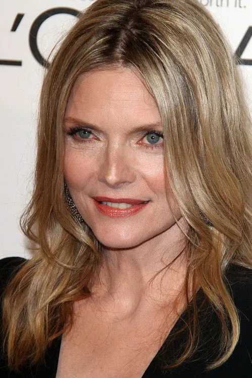 Michelle Pfeiffer photo