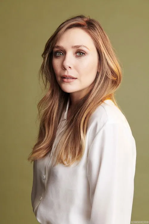 Elizabeth Olsen photo