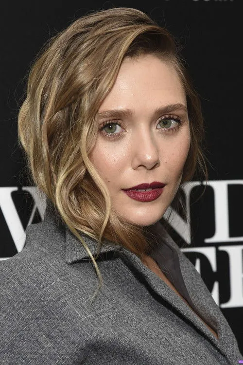 Elizabeth Olsen photo