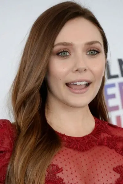 Elizabeth Olsen photo