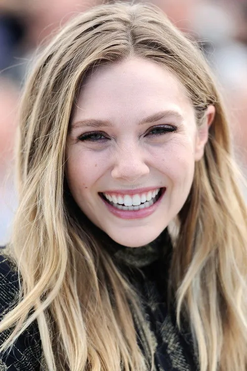 Elizabeth Olsen photo