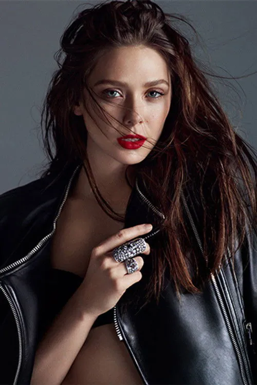 Elizabeth Olsen photo