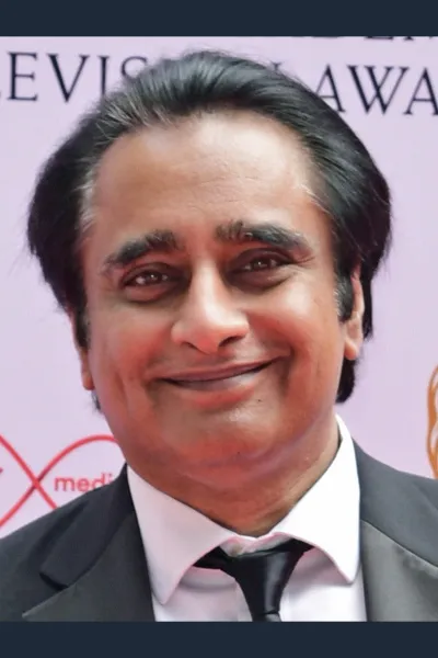 Sanjeev Bhaskar photo