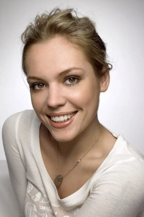 Agnes Bruckner photo
