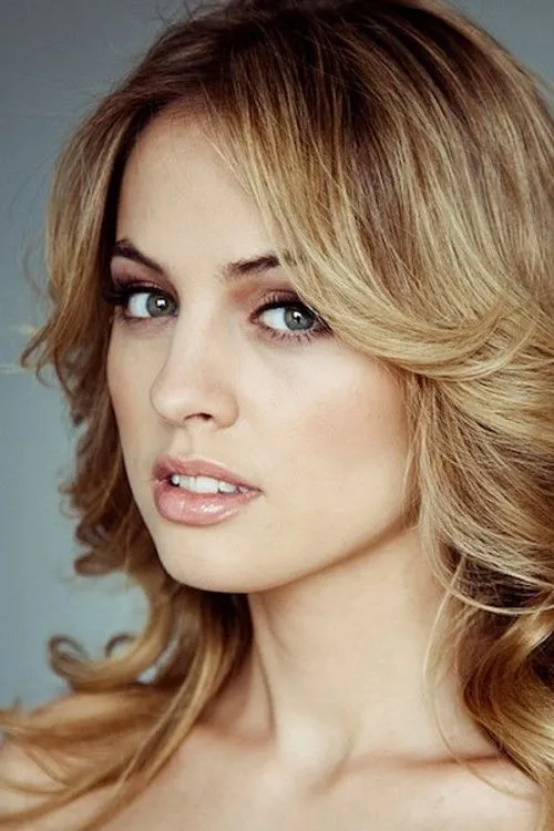 Yanina Studilina photo