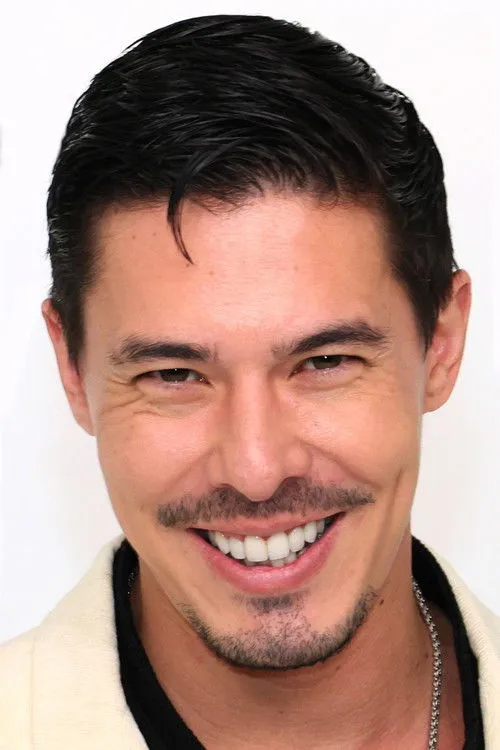Lewis Tan photo
