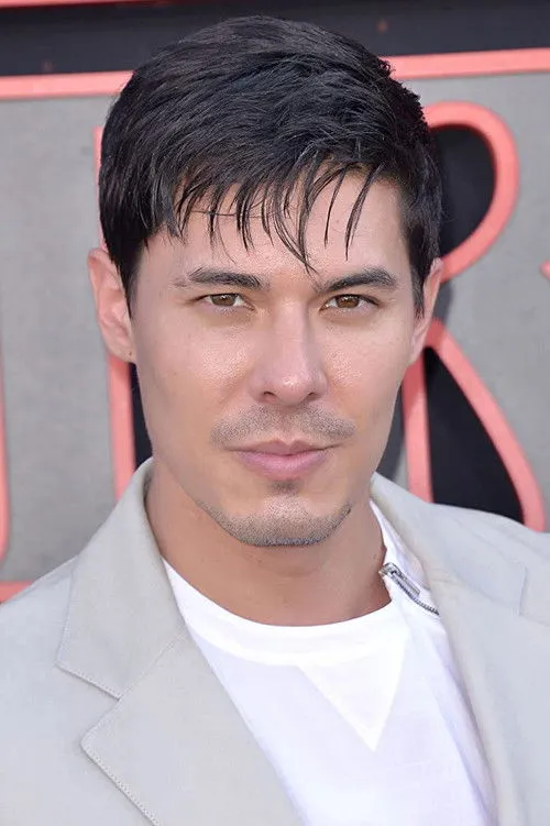 Lewis Tan photo