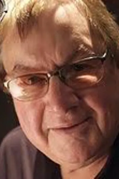 Andre Stojka photo