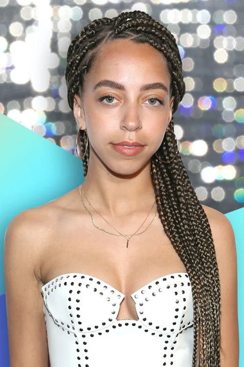 Hayley Law photo