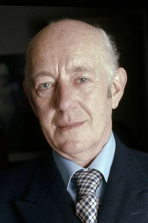 Alec Guinness photo