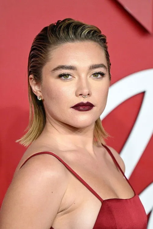 Florence Pugh photo