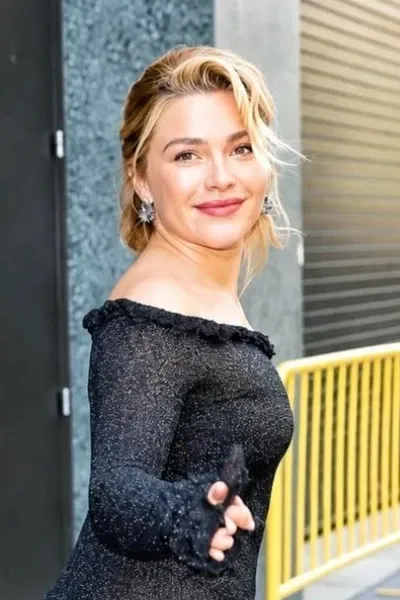 Florence Pugh photo