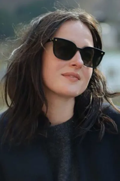 Eva Stratt