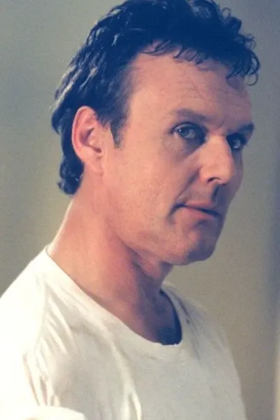 Anthony Stewart Head photo