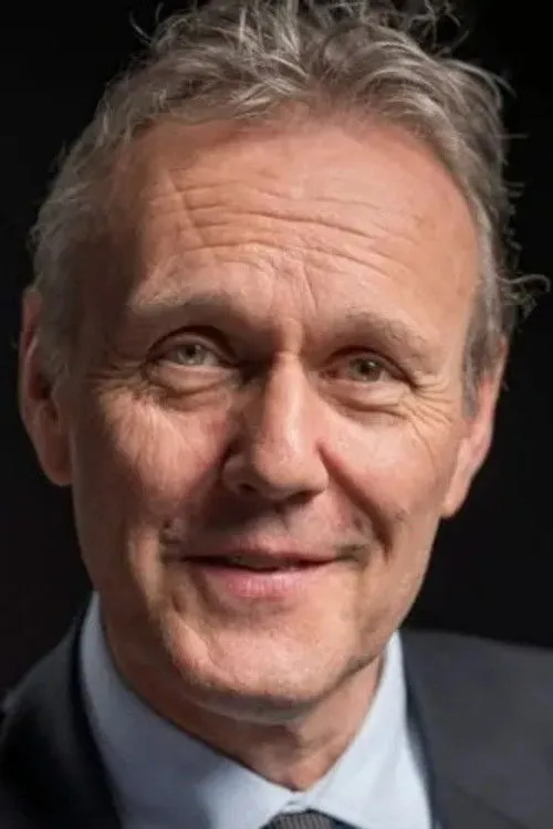 Anthony Stewart Head photo