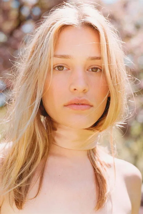 Piper Perabo photo