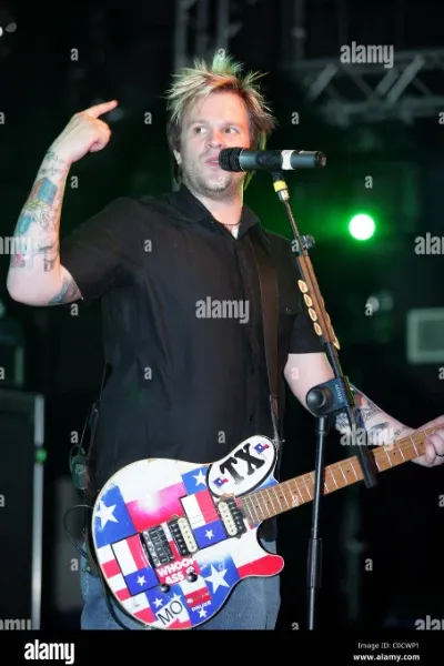 Jaret Reddick photo