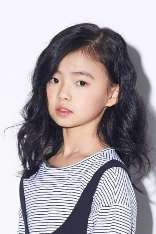 Kim Si-a photo