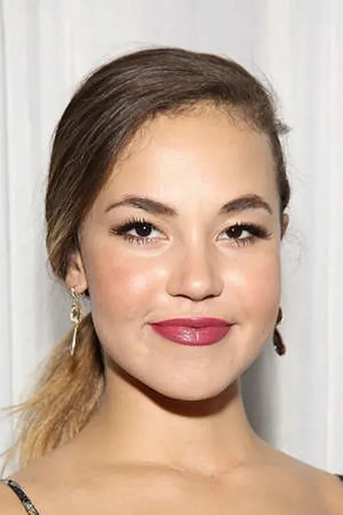 Solea Pfeiffer photo
