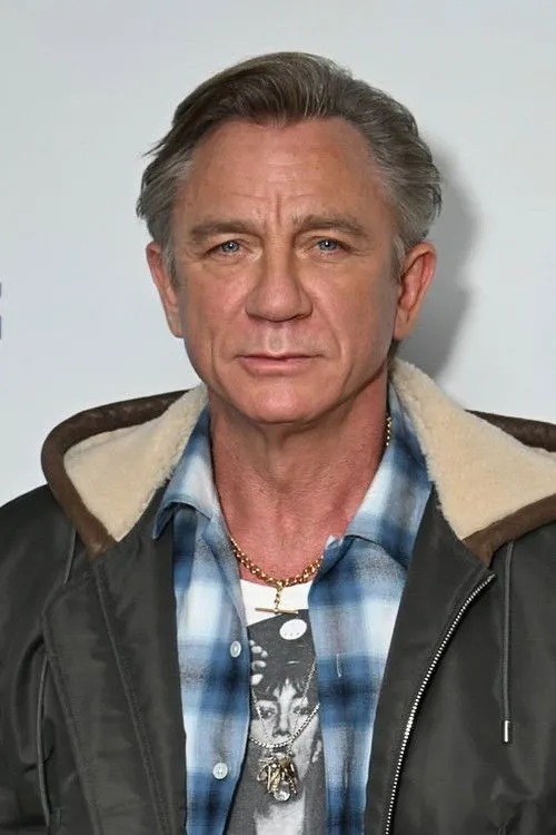 Daniel Craig photo
