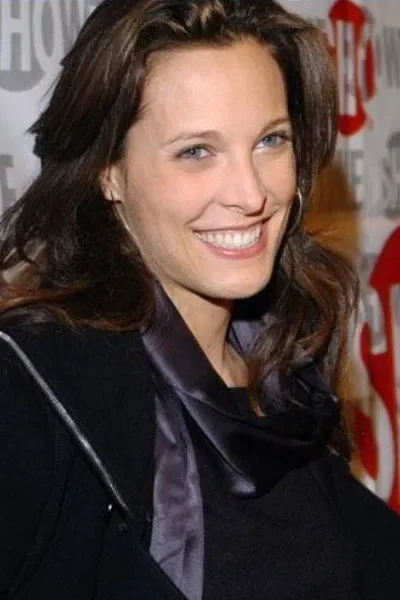 Erin Daniels photo