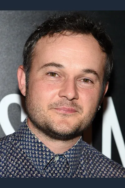 Daniel Henshall photo