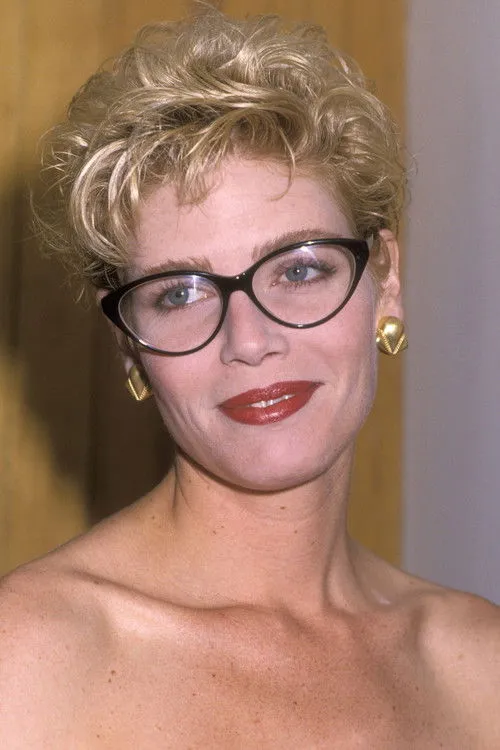 Kelly McGillis photo