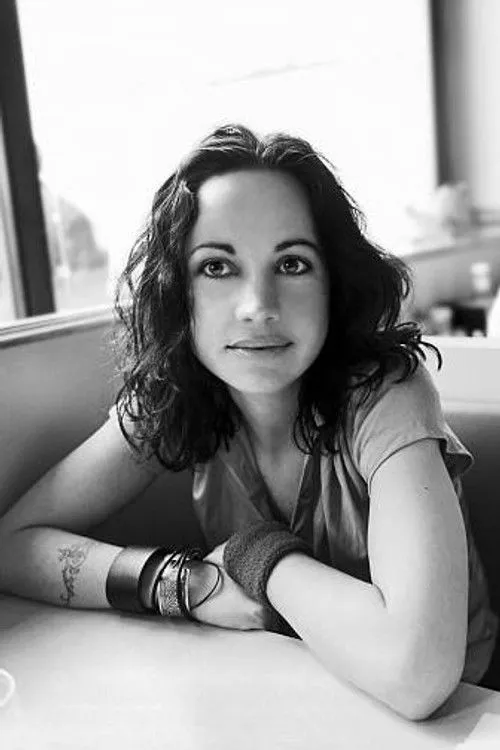 Janeane Garofalo photo
