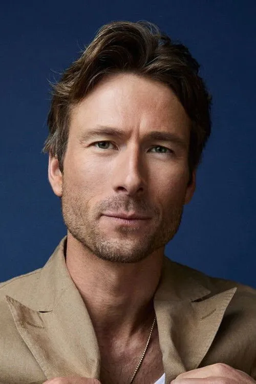 Glen Powell photo