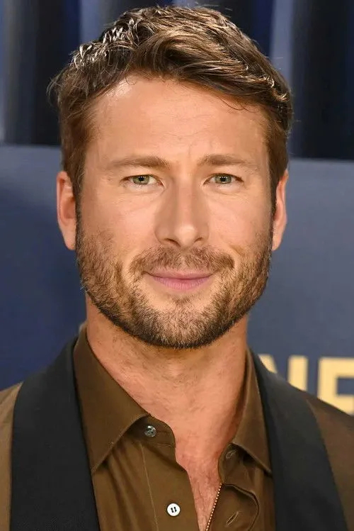 Glen Powell photo