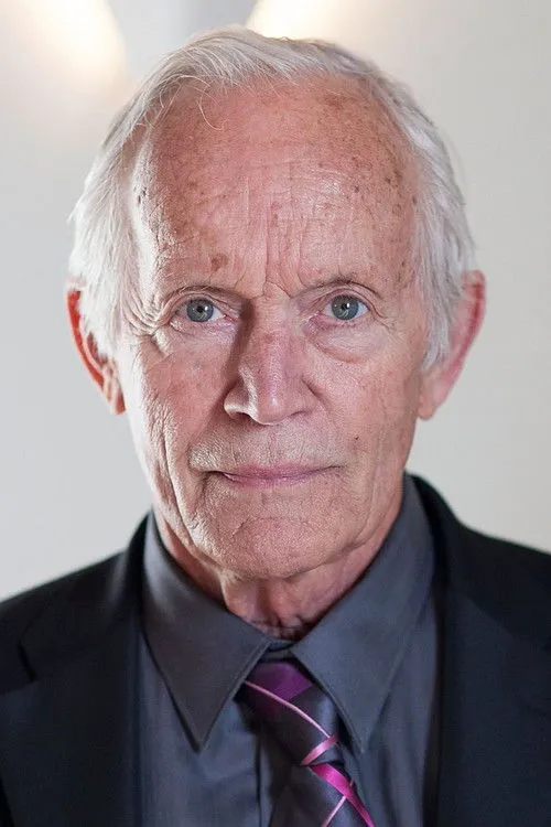 Lance Henriksen photo