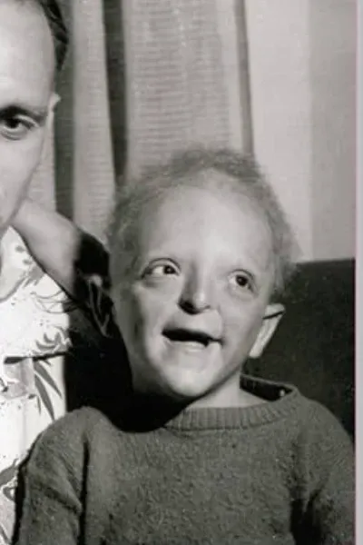 Michael Berryman photo