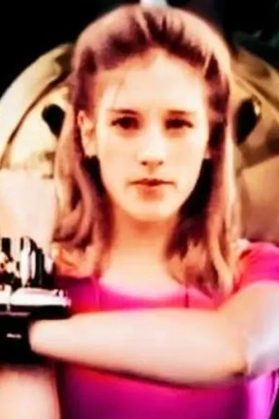 Amy Jo Johnson photo