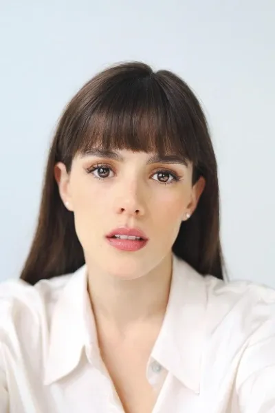 Samantha Siqueiros photo