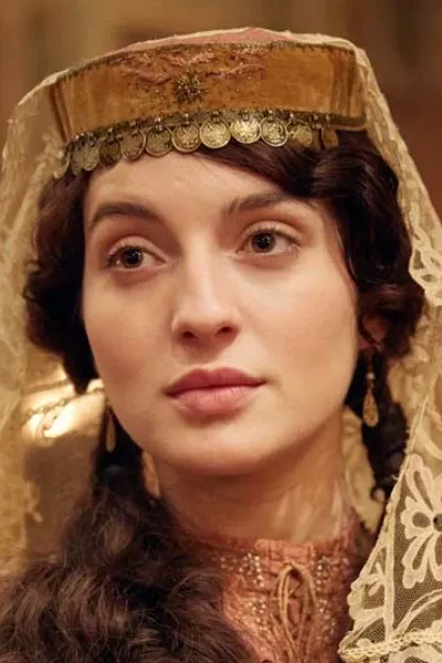 María Valverde photo