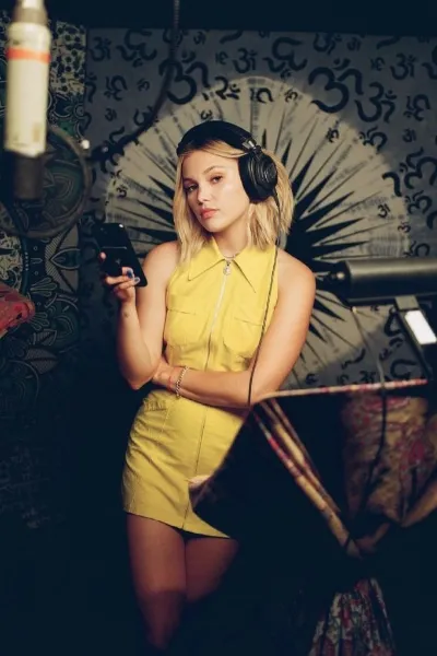 Olivia Holt photo