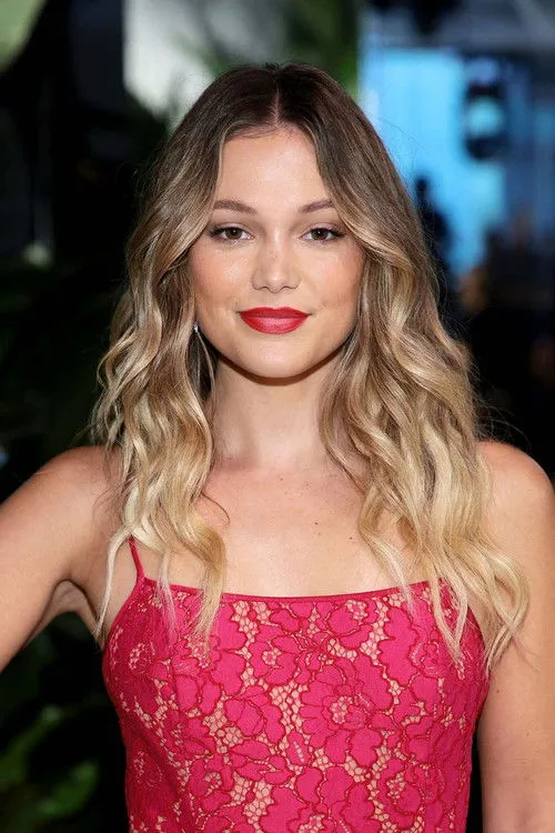 Olivia Holt photo