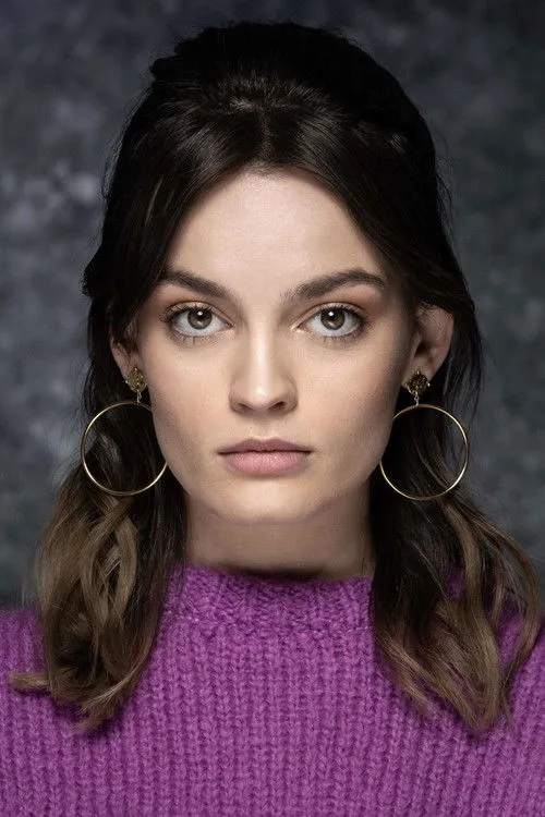 Emma Mackey photo