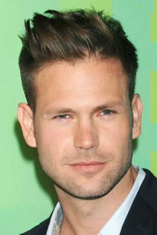 Matthew Davis photo