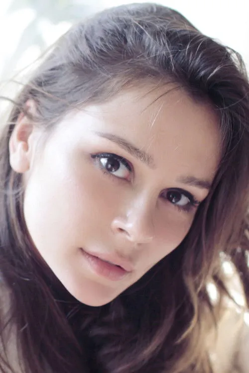 Bella Dayne photo