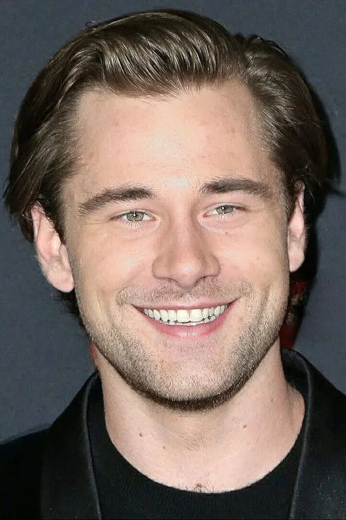 Luke Benward photo