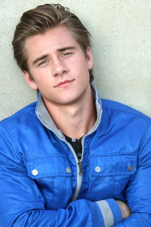 Luke Benward photo