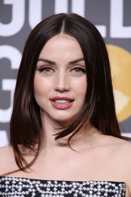 Ana de Armas photo