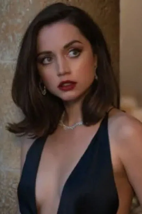 Ana de Armas photo