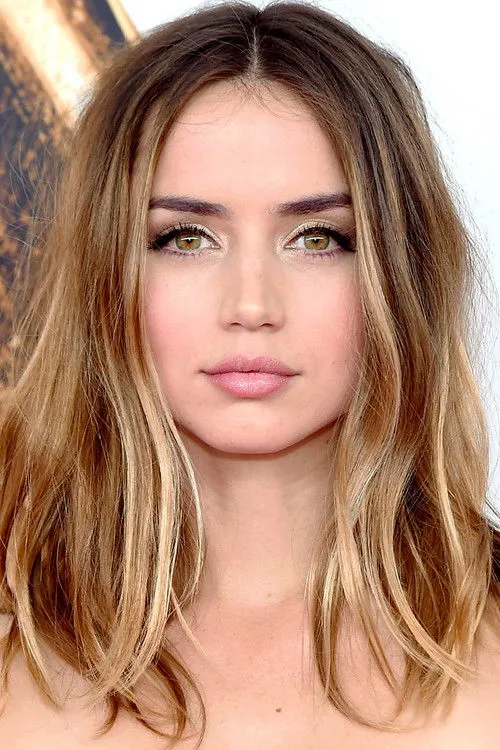 Ana de Armas photo