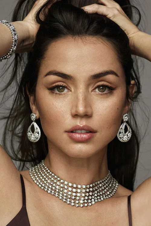 Ana de Armas photo