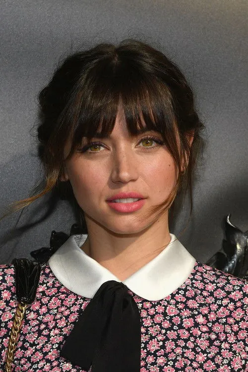 Ana de Armas photo