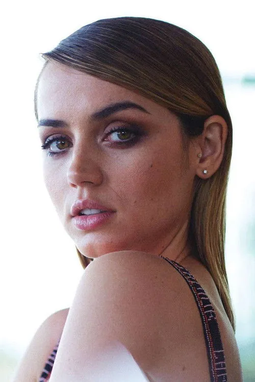 Ana de Armas photo